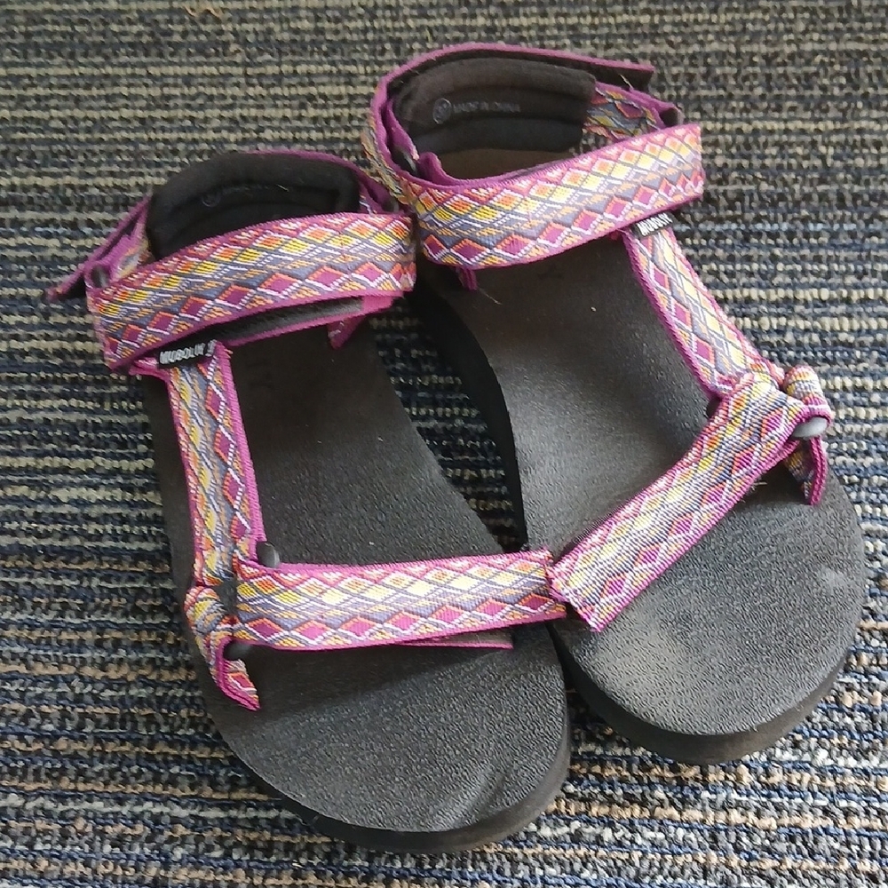 Vibrant Patterned Women's Sandals - Picture 5 of 6